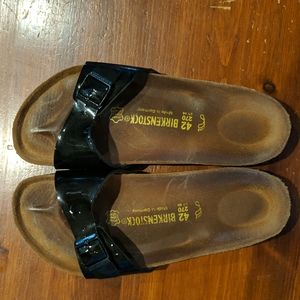 Birkenstock Madrid patent black sandals sz42